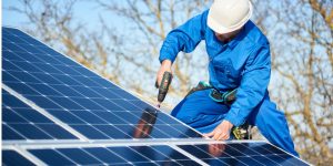 Installation Maintenance Panneaux Solaires Photovoltaïques à Espinchal